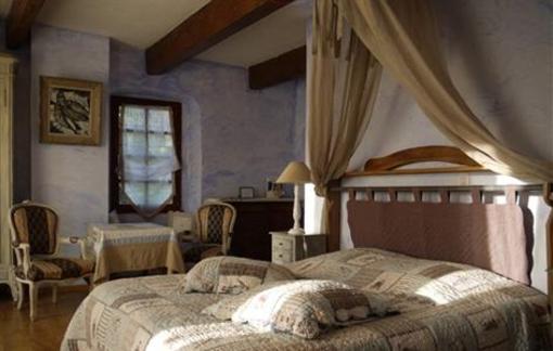 фото отеля Maison D'hotes Les Means