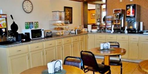 фото отеля Knights Inn & Suites Grand Forks