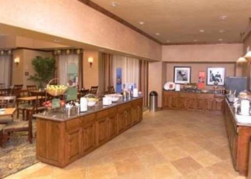 фото отеля Hampton Inn & Suites Farmington