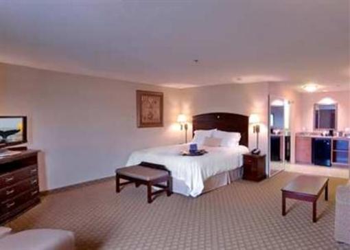фото отеля Hampton Inn & Suites Farmington