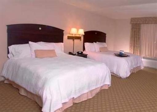 фото отеля Hampton Inn & Suites Farmington