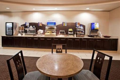 фото отеля Holiday Inn Express Hotel & Suites Zanesville North