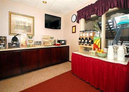 фото отеля Quality Inn Baron Suites