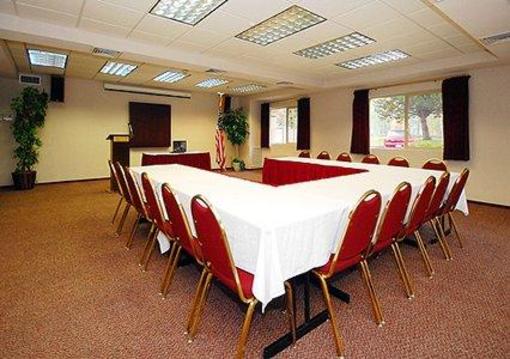 фото отеля Quality Inn Baron Suites
