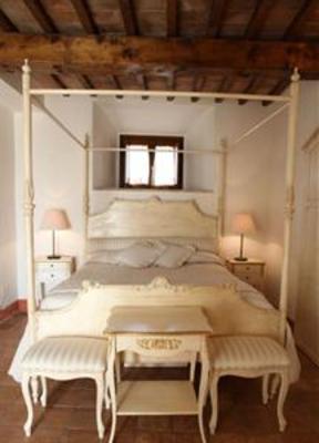 фото отеля Il Castelluccio Country Resort