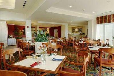 фото отеля Hilton Garden Inn Calgary Airport