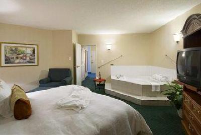 фото отеля Hilton Garden Inn Calgary Airport