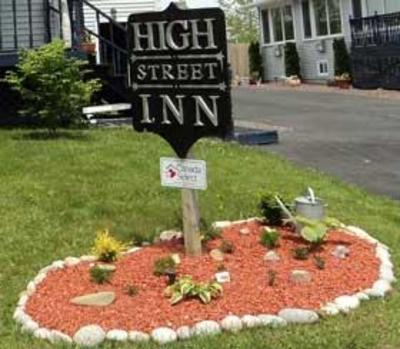 фото отеля High Street Inn