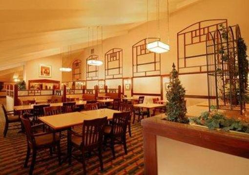 фото отеля Clarion Inn & Suites Wichita