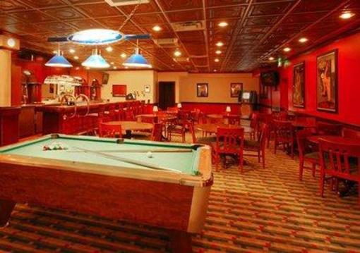 фото отеля Clarion Inn & Suites Wichita