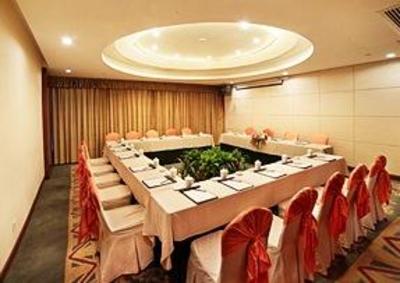 фото отеля Cixi Zhongyi Business Hotel