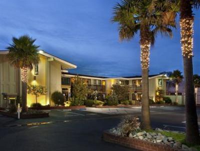фото отеля BEST WESTERN PLUS Humboldt Bay Inn