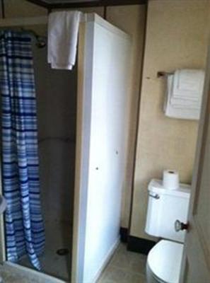 фото отеля Price Pointe Inn