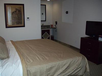 фото отеля Price Pointe Inn