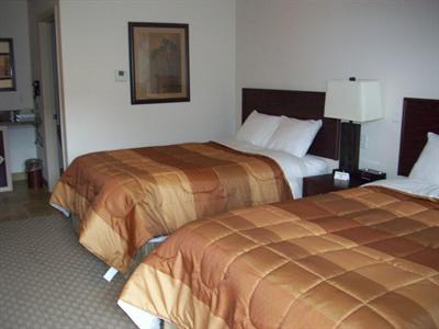фото отеля Price Pointe Inn
