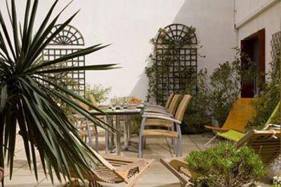 фото отеля Cote Patio Hotel Nimes