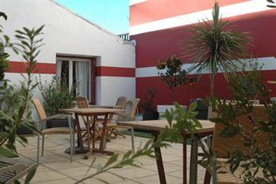 фото отеля Cote Patio Hotel Nimes