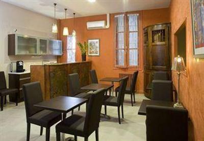 фото отеля Cote Patio Hotel Nimes