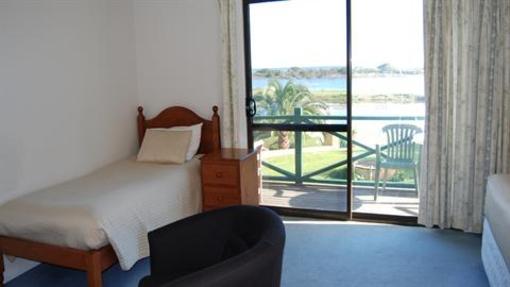 фото отеля Martin Fields Beach Retreat Busselton