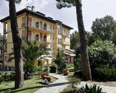 фото отеля Hotel Villa Adriana Monterosso al Mare