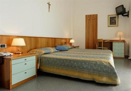 фото отеля Hotel Villa Adriana Monterosso al Mare