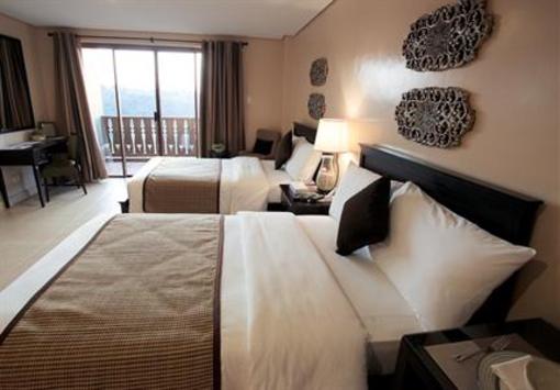 фото отеля Crosswinds Resort Suites