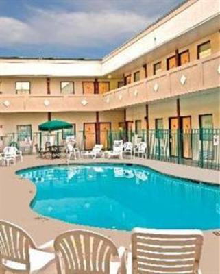фото отеля Days Inn Rivergate Chattanooga