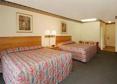 фото отеля Rodeway Inn And Suites Ithaca