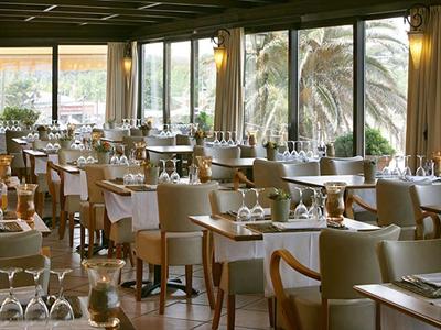 фото отеля Hotel Saint-Aygulf