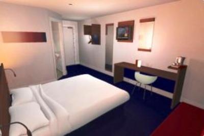 фото отеля Travelodge Edinburgh Central Queen Street