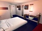 фото отеля Travelodge Edinburgh Central Queen Street