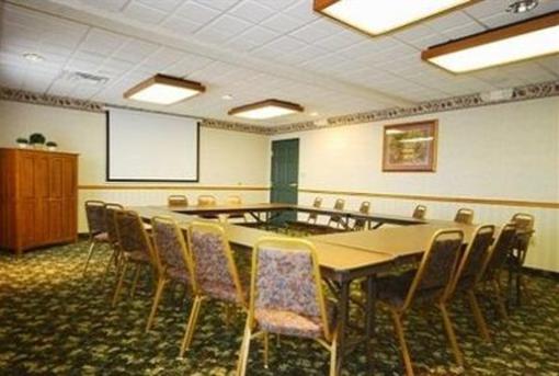 фото отеля Country Inn & Suites By Carlson Fairborn South