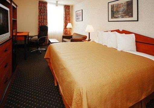 фото отеля Quality Inn & Suites Garden Of The Gods Colorado Springs