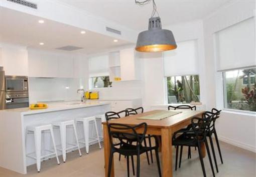 фото отеля The Emerald Resort Noosa