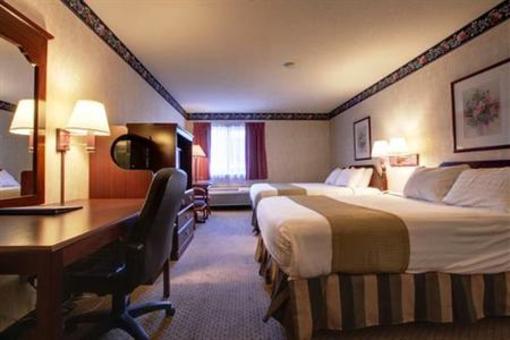 фото отеля Americas Best Value Inn & Suites - St. Charles St. Louis