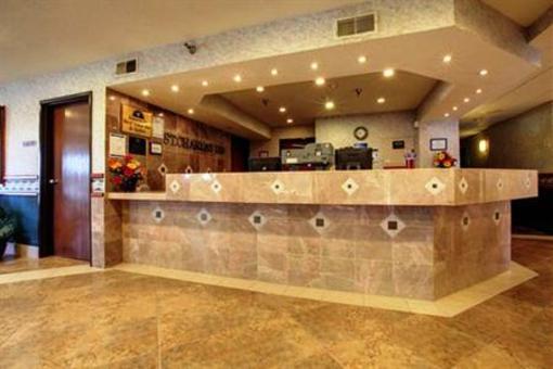 фото отеля Americas Best Value Inn & Suites - St. Charles St. Louis
