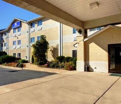 фото отеля Americas Best Value Inn & Suites - St. Charles St. Louis