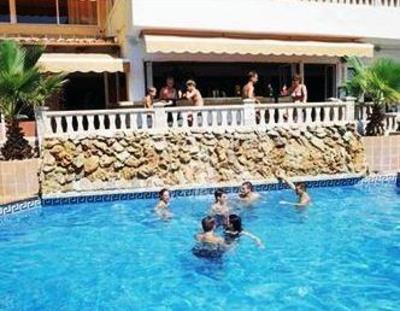фото отеля Arenal Pins Hostal