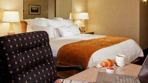 фото отеля DoubleTree by Hilton Hotel South Bend