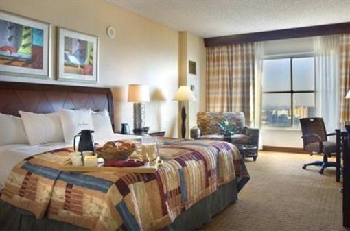 фото отеля Doubletree Hotel Modesto
