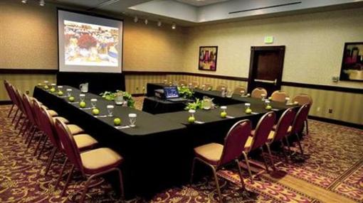 фото отеля Doubletree Hotel Modesto