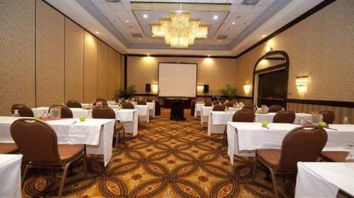 фото отеля Doubletree Hotel Modesto