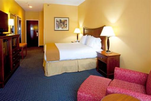 фото отеля Holiday Inn Express Port Wentworth