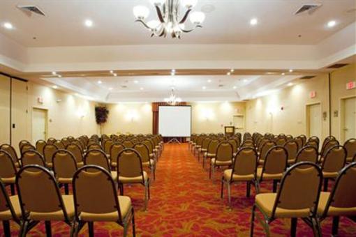фото отеля Holiday Inn Express Port Wentworth
