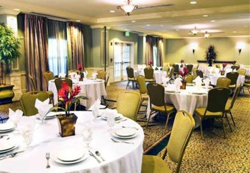 фото отеля Courtyard by Marriott Charleston-Mount Pleasant