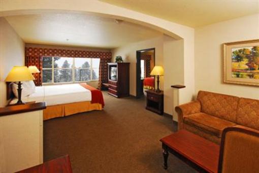 фото отеля Holiday Inn Express & Suites - The Hunt Lodge