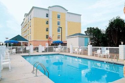 фото отеля Holiday Inn Express Hotel & Suites Mooresville - Lake Norman