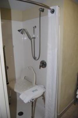 фото отеля Holiday Inn Express Hotel & Suites Mooresville - Lake Norman