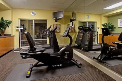 фото отеля Holiday Inn Express Hotel & Suites Mooresville - Lake Norman