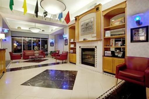 фото отеля Holiday Inn Express Hotel & Suites Mooresville - Lake Norman